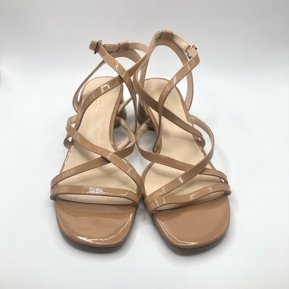 Enzo Angiolini Tan Patent Leather Strappy Sandals with Round Heel Size 8M - Picture 2 of 9